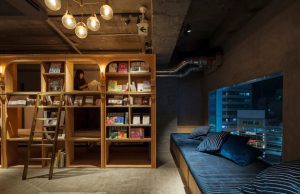 hotel terunik di dunia Book and Bed Tokyo