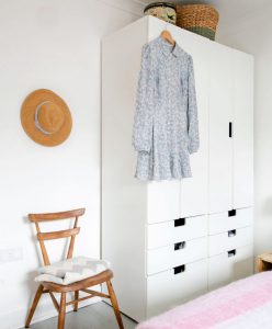 tempat penyimpanan untuk kamar sempit