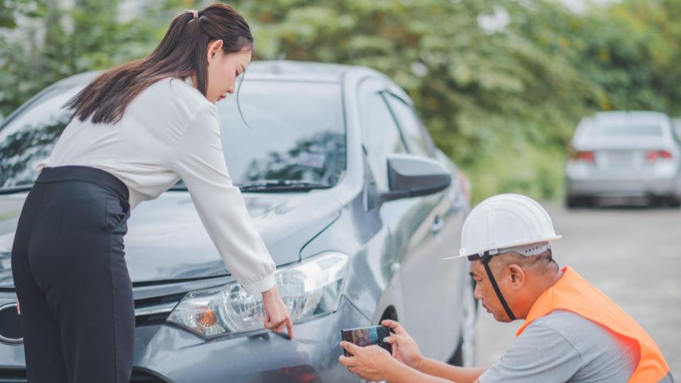 Risiko Apa Saja yang Tercover Saat Anda Memiliki Asuransi Mobil ACA? 4 foto kerusakan mobil