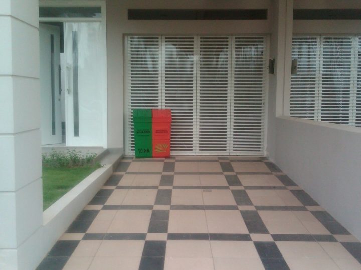 model keramik garasi