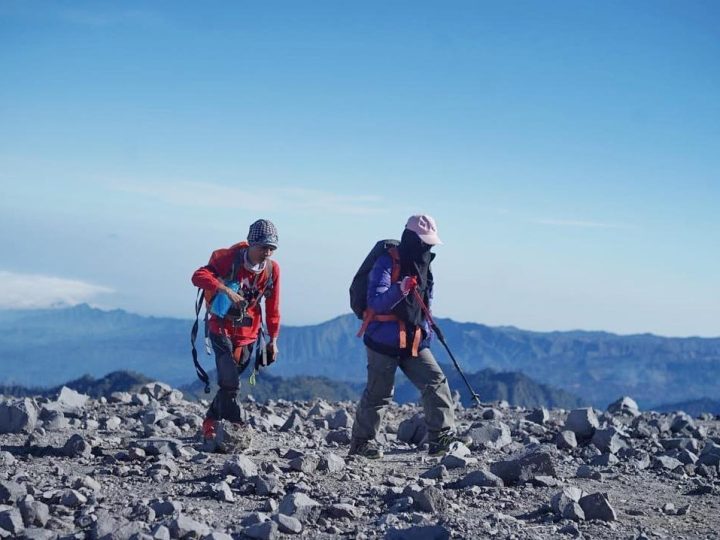 Ketinggian gunung ciremai