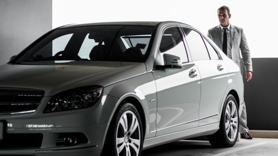 mobil sport murah