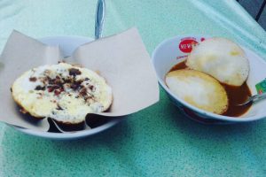 makanan khas bandung enak surabi