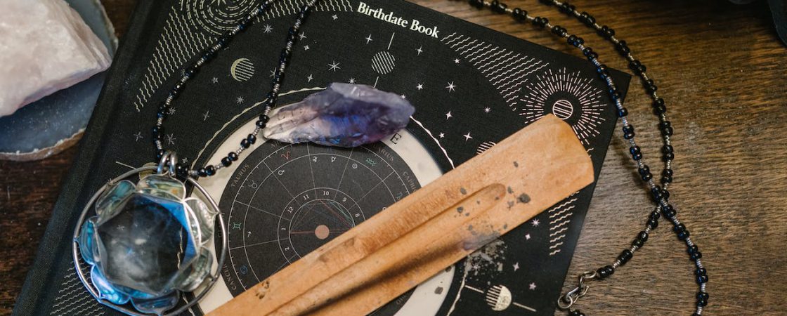 wallpaper hp bertema zodiak