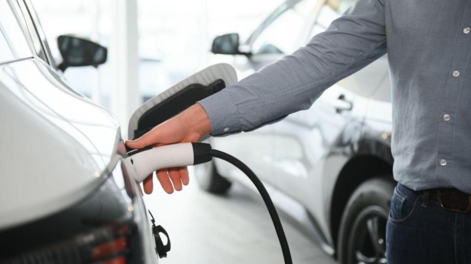 asuransi mobil listrik