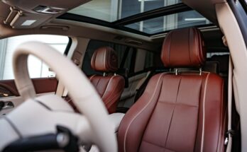 Cara Membersihkan Jok Kulit Mobil