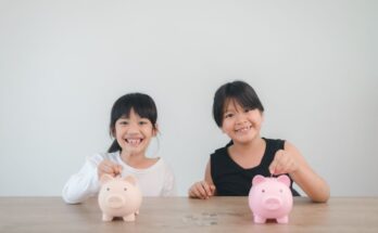 Membangun Kecerdasan Finansial Anak, Yuk Ajari Sejak Dini!