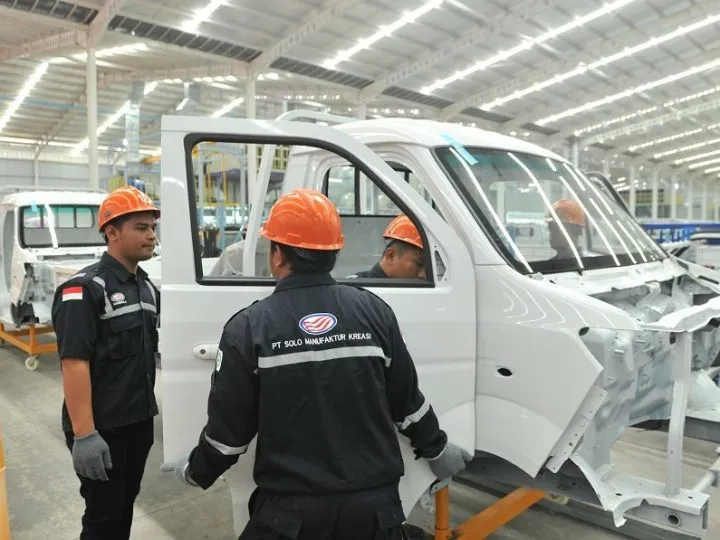 Harga Mobil Esemka Di Bawah Rp 100 Juta. Tertarik Beli? 1 harga mobil esemka